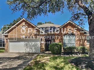 15610 Forest Run Dr, Cypress, TX 77433