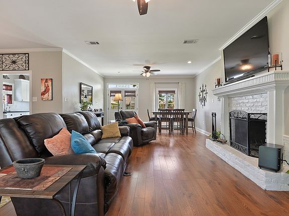 5th image of 25883 Audubon Ave