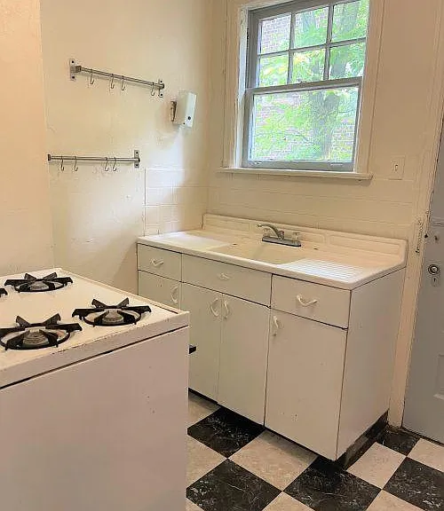 1405 Severn St #B1 — Photo 33