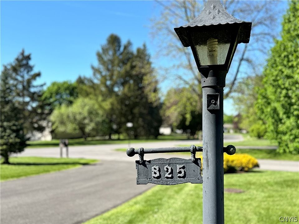 825 Kimry Moor, Fayetteville, NY 13066 Zillow