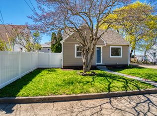 6 Freemont St, West Warwick, RI 02893