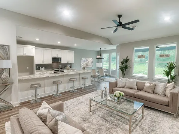 1208 Ada St, New Waverly, TX 77358