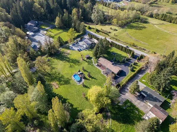 23742 68th Ave, Langley, BC V2Y 2H7