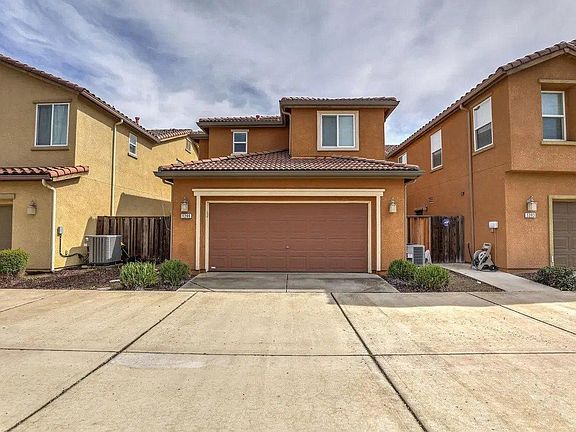2nd image of 5299 Noyack Way