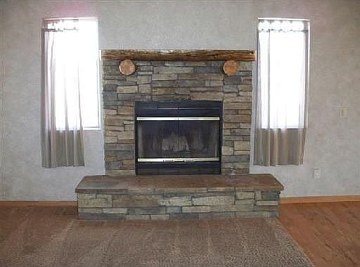 1st image of 2192 7th Ln