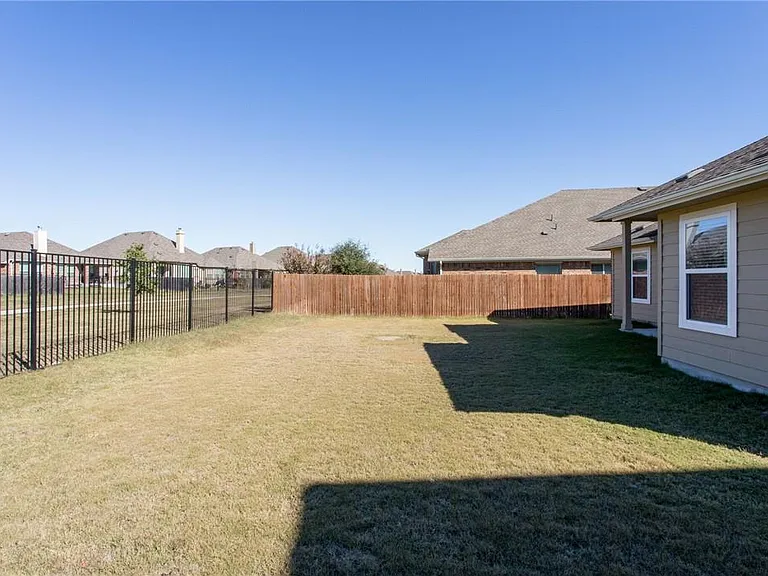 401 Inspiration Dr — Photo 39