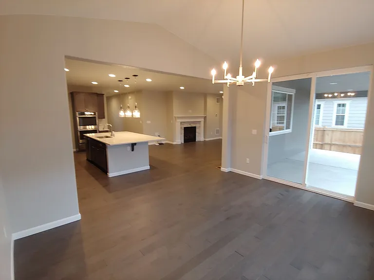 1042 Woodgate Ct — Photo 13