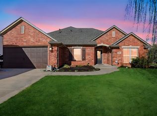 909 Isabella Ln, Altus, OK 73521