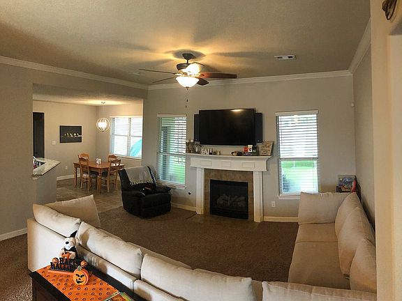 2nd image of 14015 Martinique Ln