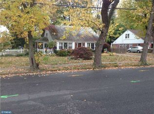 924 Mercer Dr, Haddonfield, NJ 08033