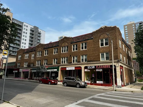 1800 N Farwell AVENUE, Milwaukee, WI 53202