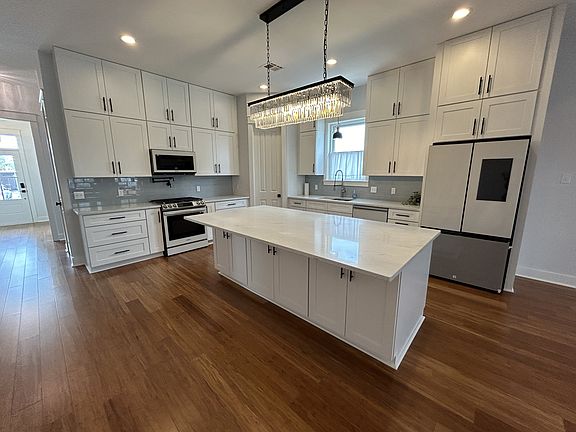 3rd image of 309 Lynx Dr