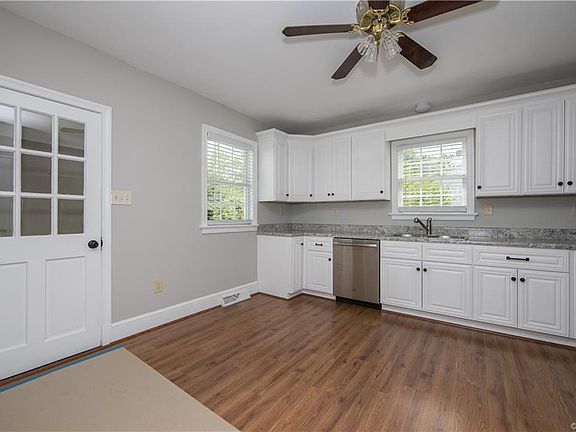5th image of 315 Highland Ave