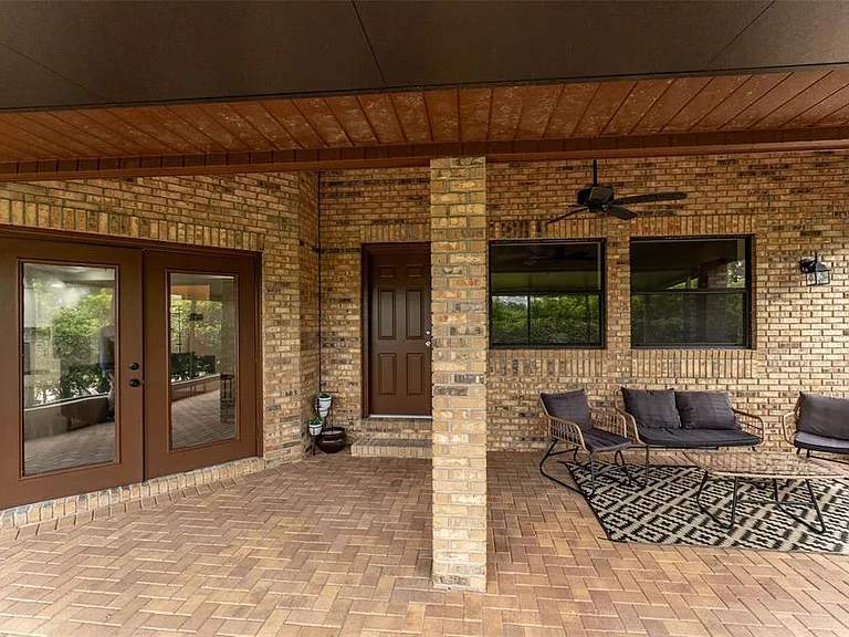 6151 Silver Oaks Dr — Photo 20