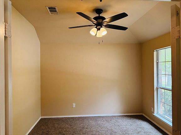 3rd image of 11956 Kingsville Dr