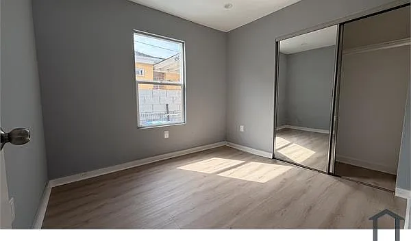 923 W 75th St #927 — Photo 2