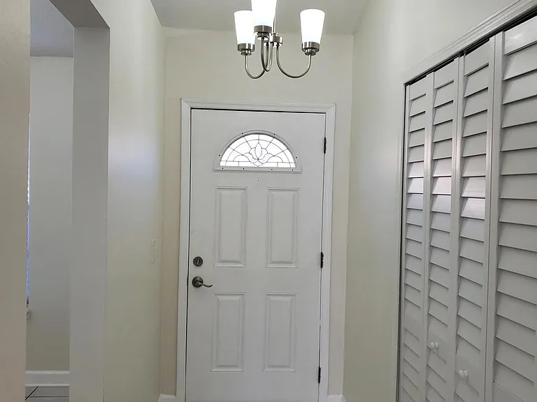 1024 Snug Harbour Ct — Photo 6