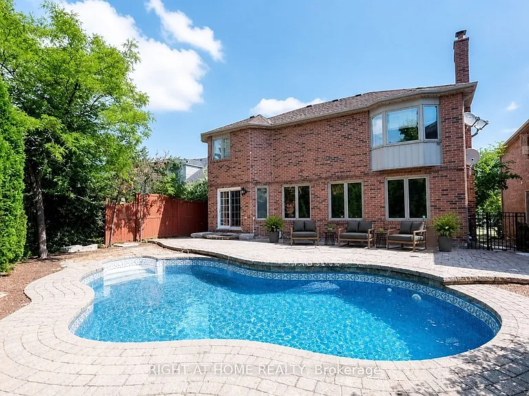 1466 Bayshire Dr — Photo 27