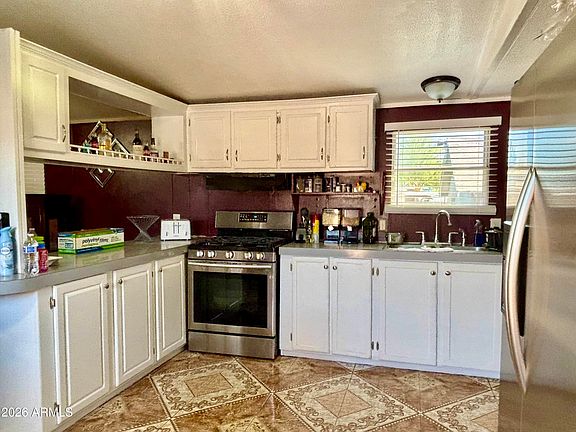 2nd image of 5484 N 43RD Avenue #5