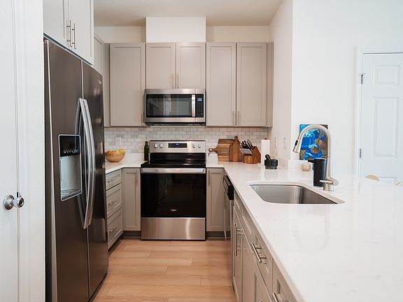 3rd image of 261 Mustard Hill Ct