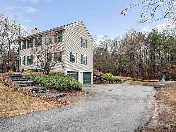 2nd image of 13 Sheridan Drive
