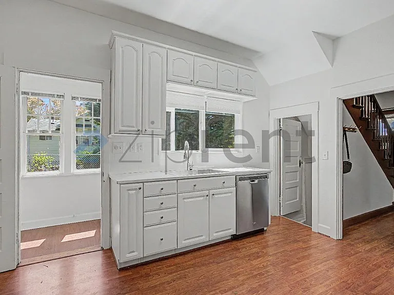 7820 N Van Houten Ave — Photo 16
