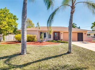 3933 SE 9th Ct, Cape Coral, FL 33904