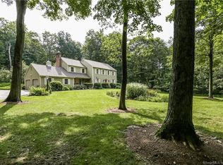 348 Main St N, Southbury, CT 06488