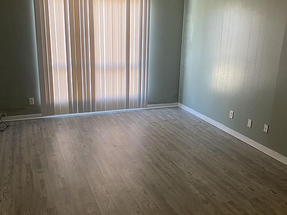 2nd image of 1006 N 4th St #13