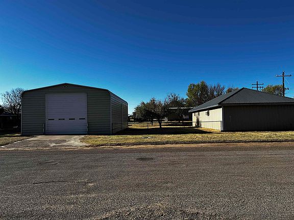 3rd image of 1005 Avenue C
