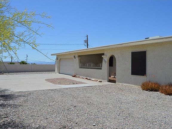 4th image of 3253 Aztec Dr