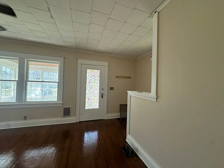 768 Flower City Park — Photo 26