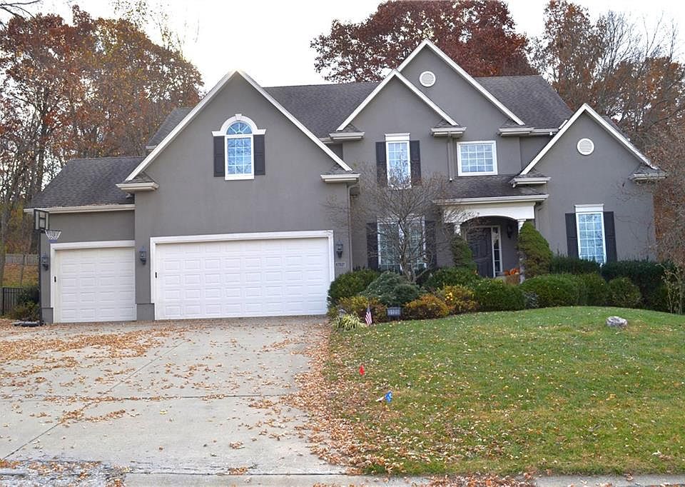 1st image of 3125 S Redtail Dr
