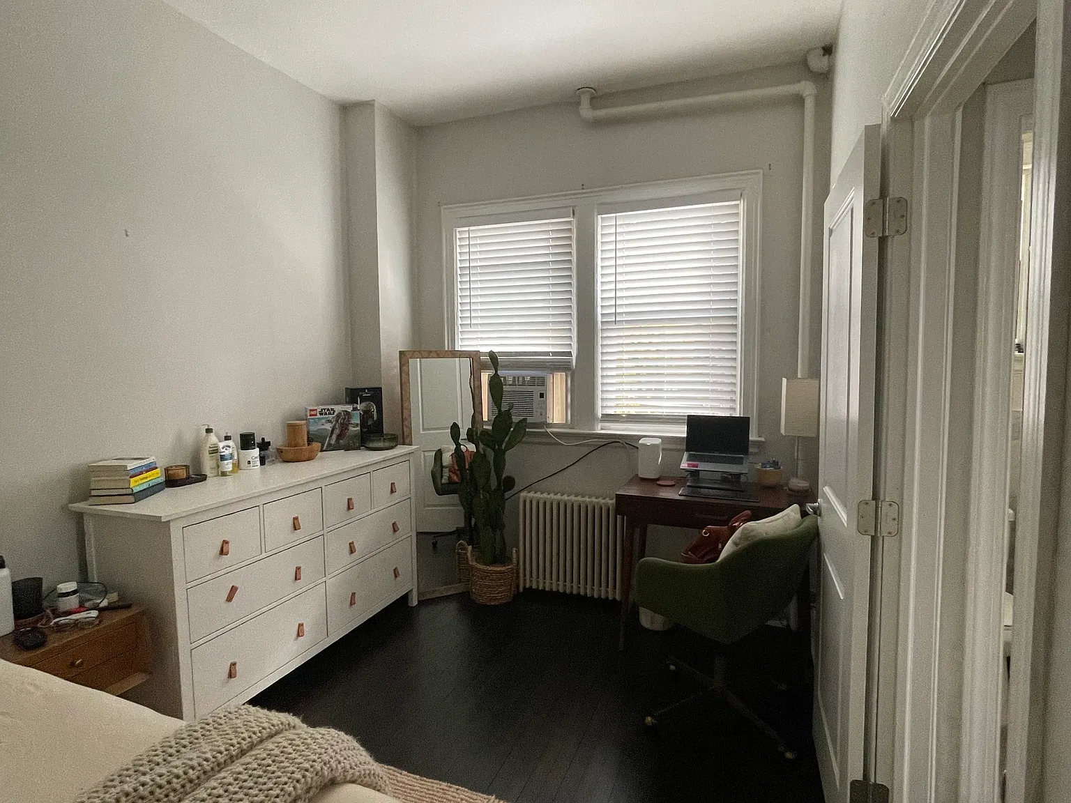 529 Park Ave — Photo 1
