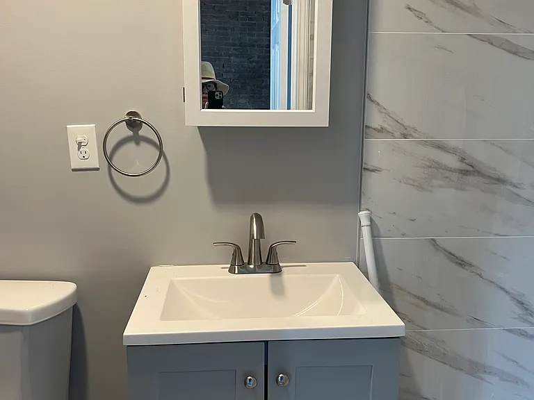 628 College St #1 — Photo 17