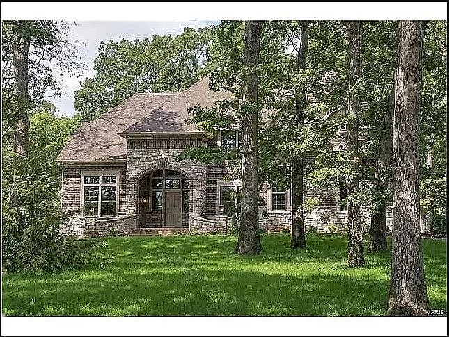 1st image of 13 Sackston Woods Ln