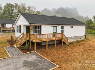 102 Spencer St, Clyde, NC 28721