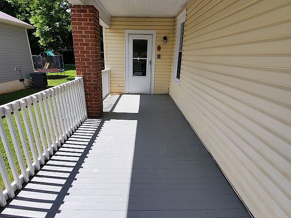 2nd image of 924 Hill St #1-2