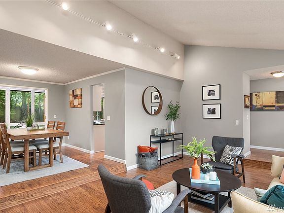 4th image of 12418 NE 137th Pl