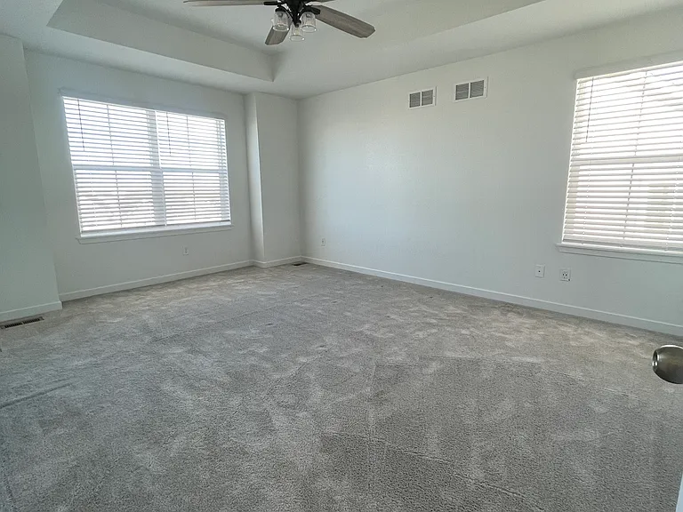 1159 E Hopkins Dr — Photo 8