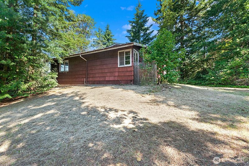 5th image of 17552 12th Avenue NE