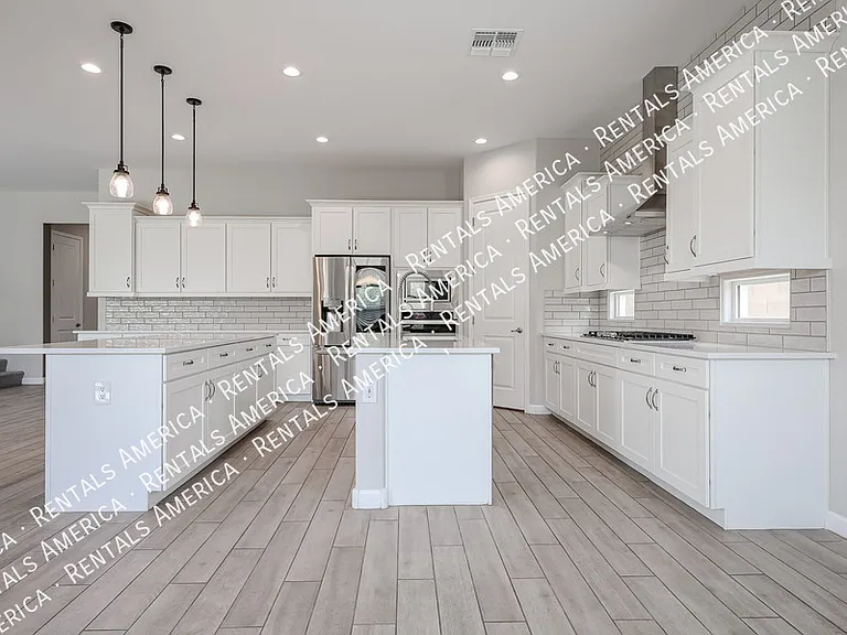 1829 E Saguaro Park Ln — Photo 29