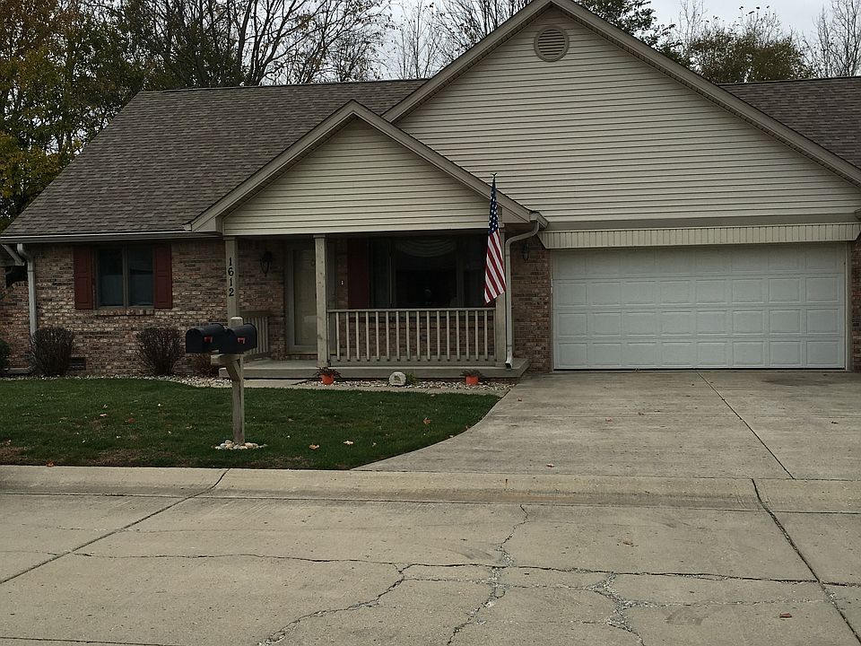 1216 East Union Drive