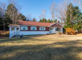 118 Franklin Rd, Jay, ME 04239