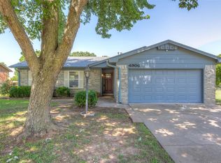4906 S Greenan Dr, Sand Springs, OK 74063