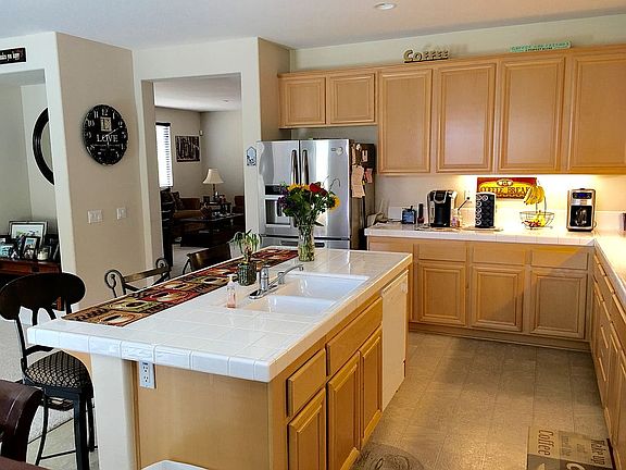 4th image of 156 Bay Cir