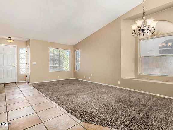 4th image of 851 W SARAGOSA Street W