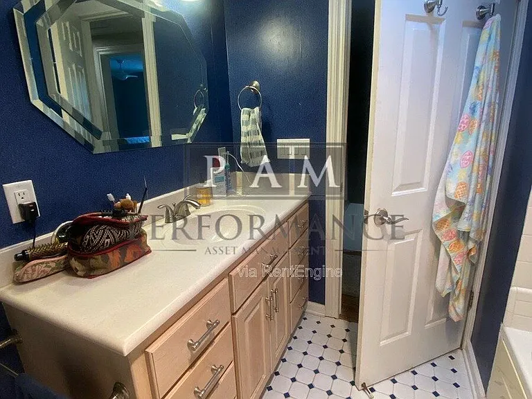 N86W5195 Covington Sq — Photo 29