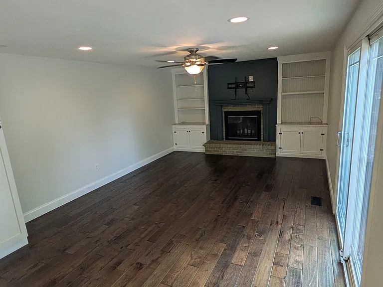 Streamvale Cir — Photo 15