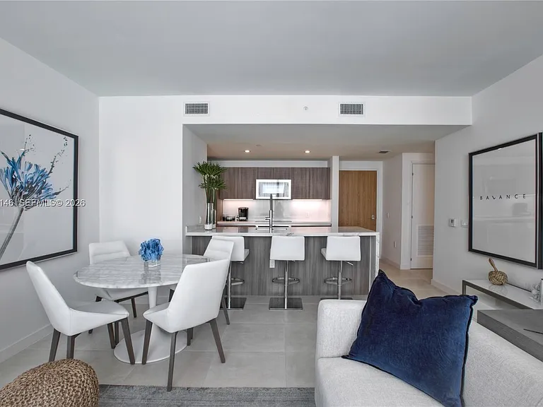 401 N Birch Rd #514 — Photo 3